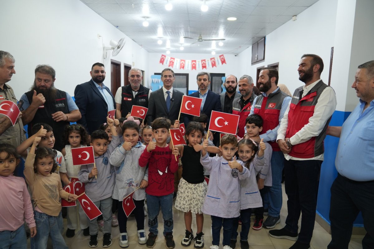 Sadakataşı ve Avusturya İHA kurumları Lübnan’a yardım ulaştırdı