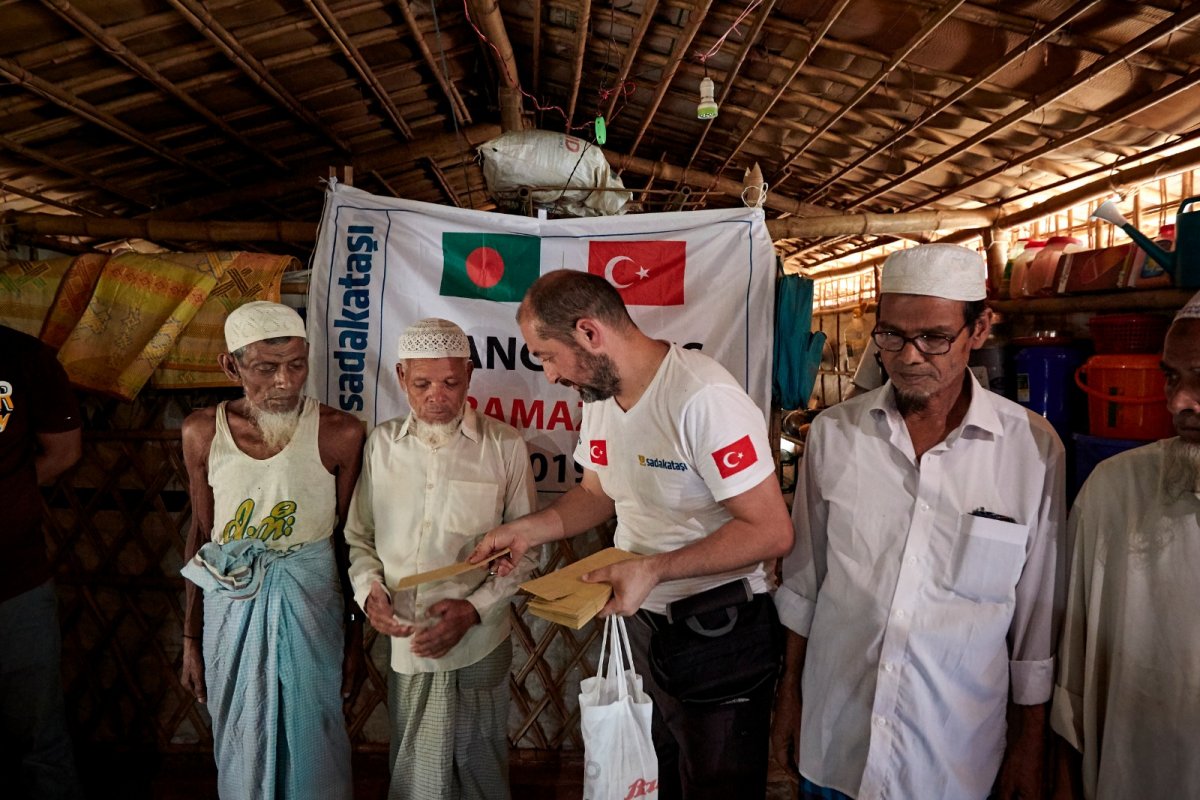 Ramazan Gönülden Gönüle Temastır